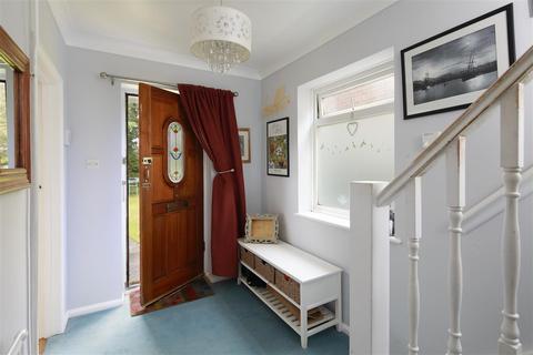 29 Blean Common, Blean, Canterbury, CT2 9EX