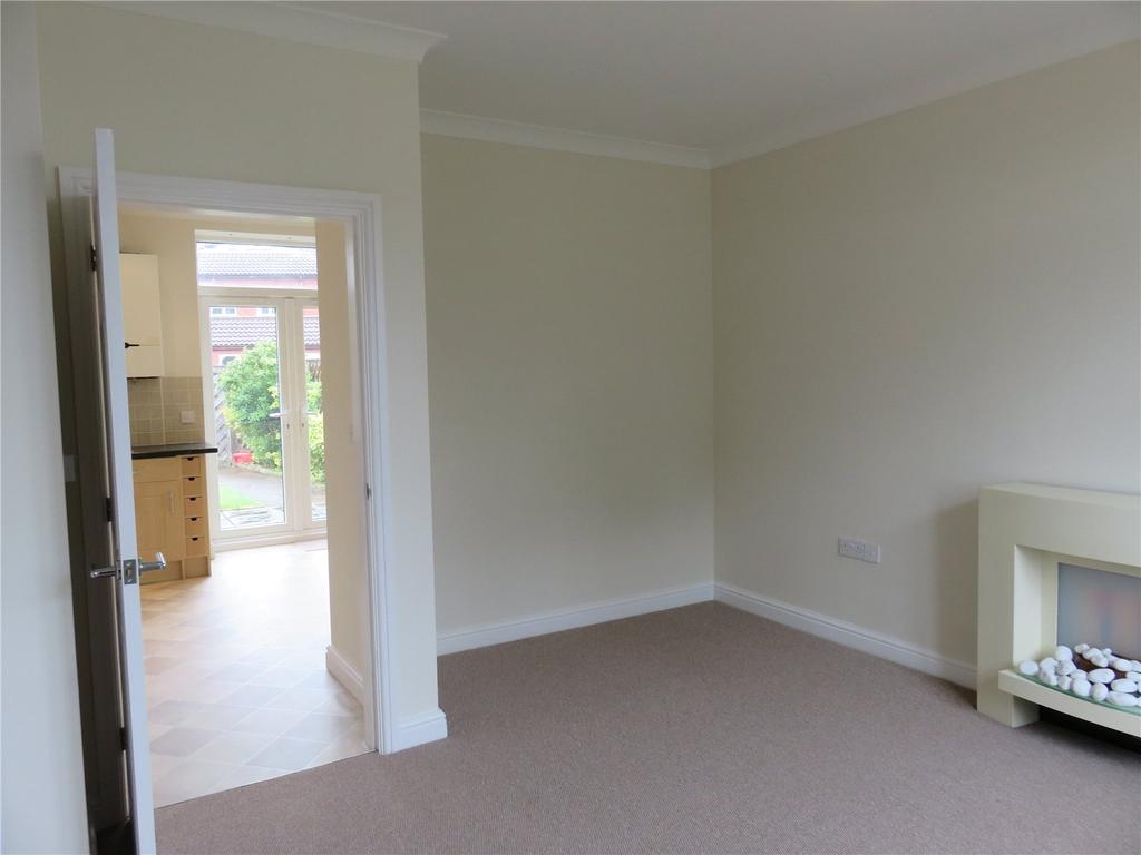 Living Room (2)