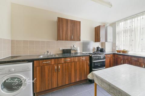 13 Hows Street, London, E2 8EE