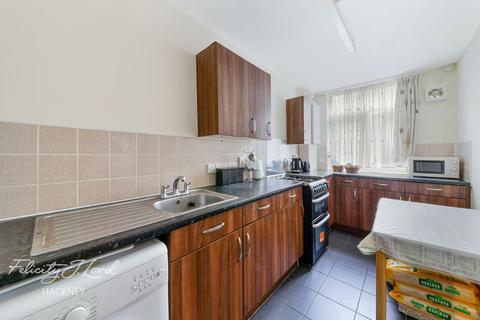 13 Hows Street, London, E2 8EE