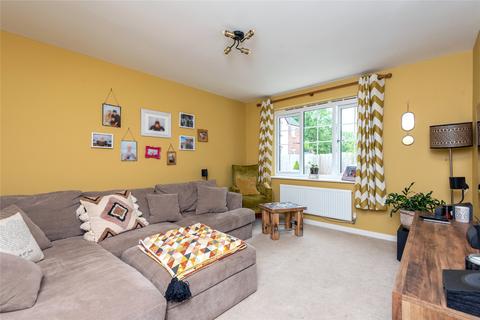 6 Hathaway Close, Penkridge, Stafford, ST19 5PD