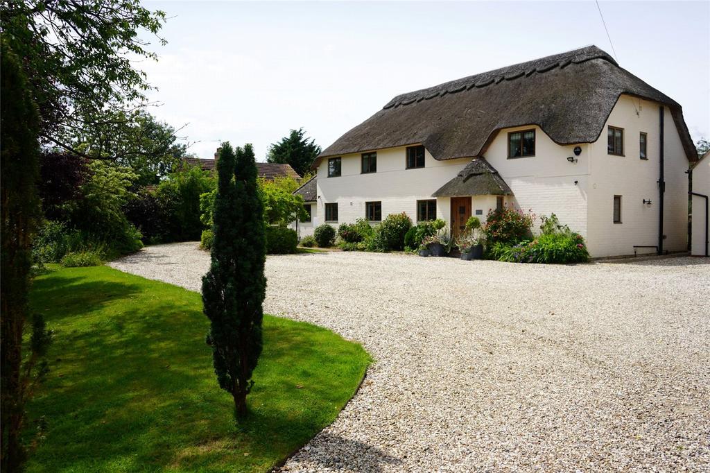 Welford Road, Long Marston, Warwickshire, CV37 4 bed detached house £