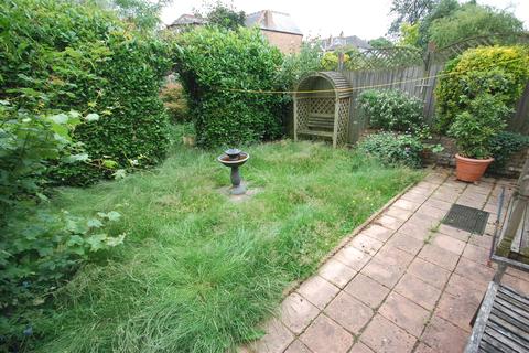 34 Redbourne Avenue, London, N3 2BS
