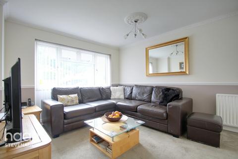 20 Berkeley Close, Stevenage, SG2 8SG