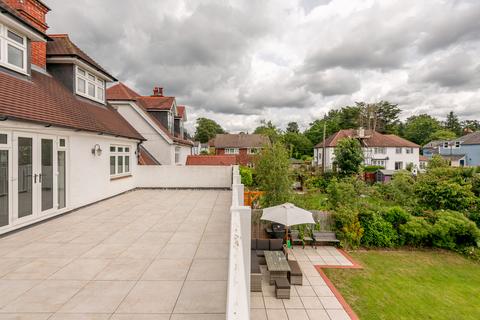 5 bedroom detached house to rent, Leatherhead