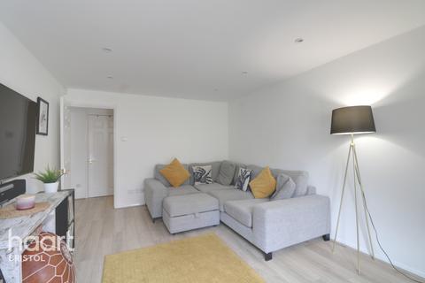 Flat 2, 45 Kingsdown Parade, Bristol, BS6 5UG