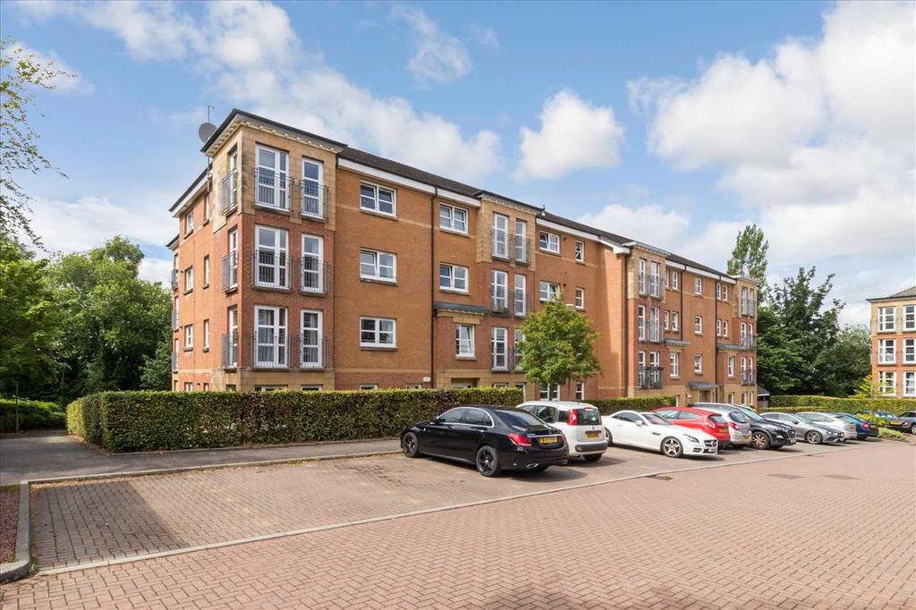 St Helens Gardens, Langside, Flat 1/1, GLASGOW 2 bed apartment £220,000