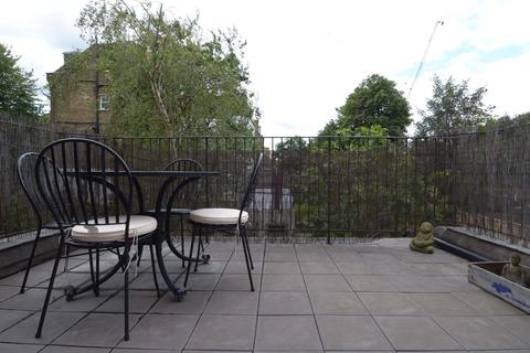 Flat 4, 2 Alexandra Grove, London, N4 2LG