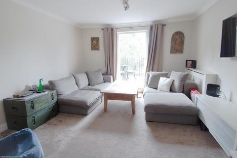 Flat 4, 2 Alexandra Grove, London, N4 2LG