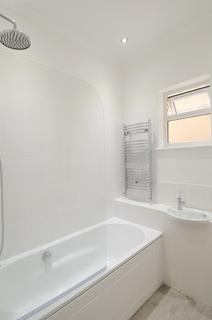 Flat 4, 2 Alexandra Grove, London, N4 2LG