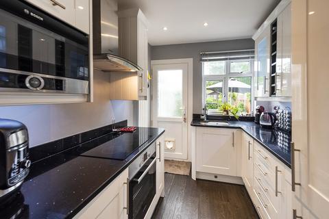 98 Preston Drive, Bexleyheath, DA7 4UE