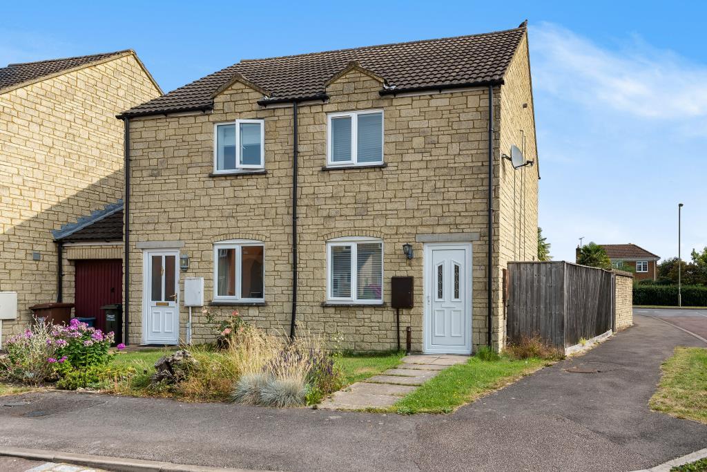 Avocet Way, Bicester, OX26 2 bed semidetached house £1,200 pcm (£277 pw)