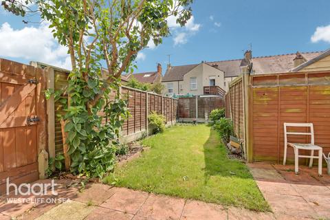 52 Cotswold Road, Westcliff-on-sea, SS0 8AB