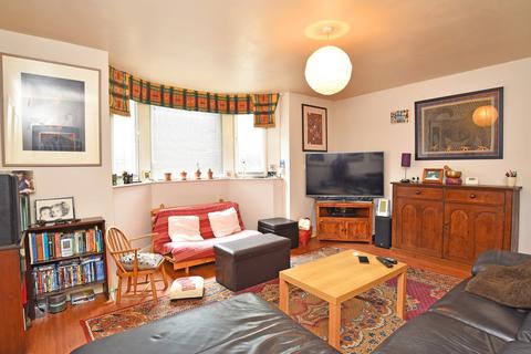Flat 4, 17 Bower Road, Harrogate, HG1 1BE