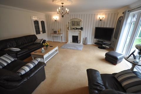 19 Bellwood Crescent, Thorne, Doncaster, DN8 4BA