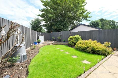 7 Red Lion Close, Orpington, BR5 4AP