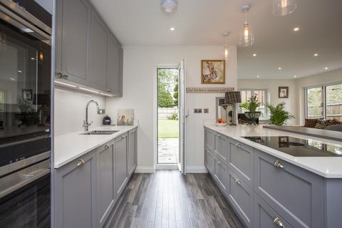 Windlesham Eridge Road, Crowborough, TN6 2SS