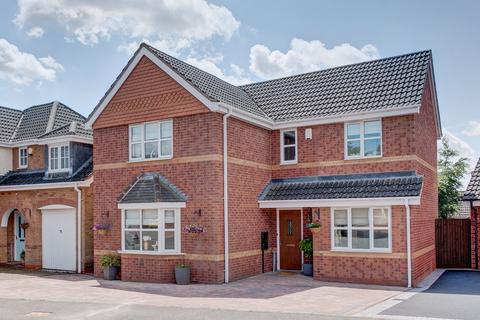 8 Findon Close, Redditch, B97 6UG