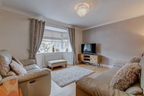 8 Findon Close, Redditch, B97 6UG
