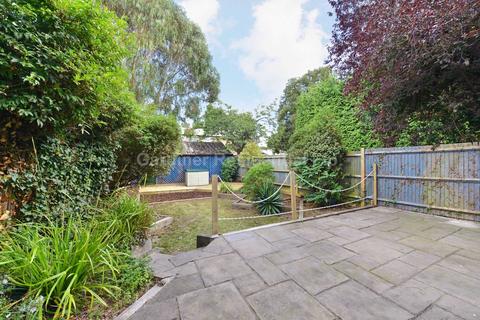 27 Western Gardens, London, W5 3RS