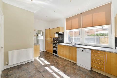27 Western Gardens, London, W5 3RS