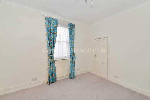 27 Western Gardens, London, W5 3RS