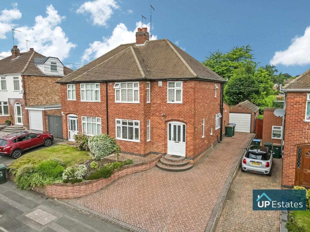 Brayford Avenue, Styvechale, Coventry 3 bed semidetached house £390,000