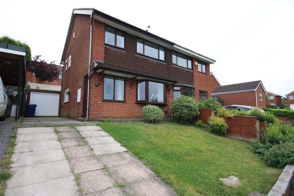 Hillside Avenue, Kidsgrove... 3 bed semidetached house £165,000