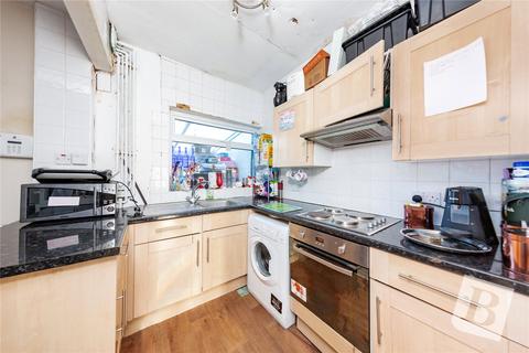 39 Rosslyn Avenue, Dagenham, RM8 1JP