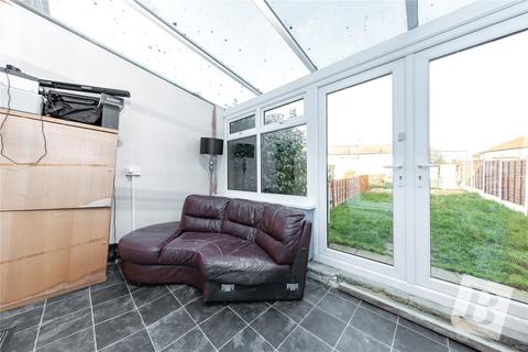 39 Rosslyn Avenue, Dagenham, RM8 1JP