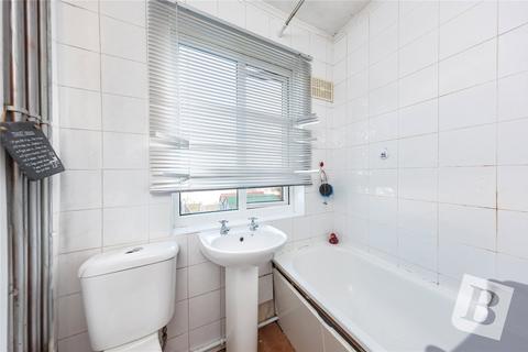 39 Rosslyn Avenue, Dagenham, RM8 1JP