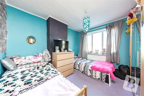 39 Rosslyn Avenue, Dagenham, RM8 1JP