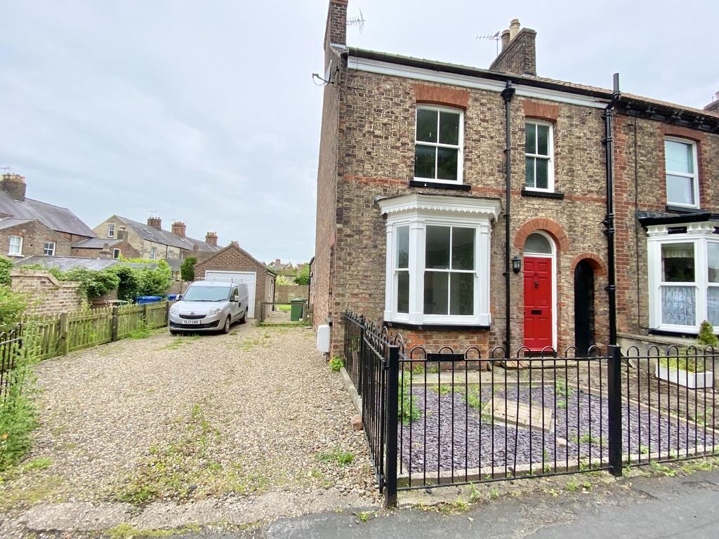 Victoria Road, Driffield 3 bed end of terrace house £240,000