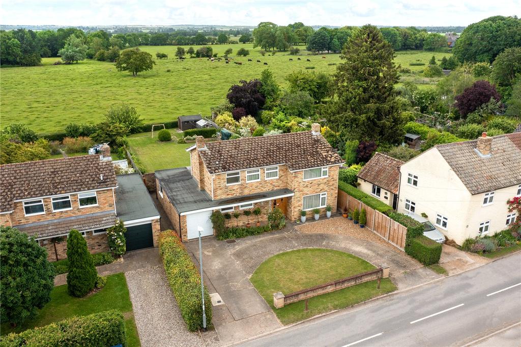Eversden Road, Harlton, Cambridge 4 bed detached house £725,000