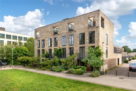 4 Aberdeen Square, Cambridge, CB2 8BZ