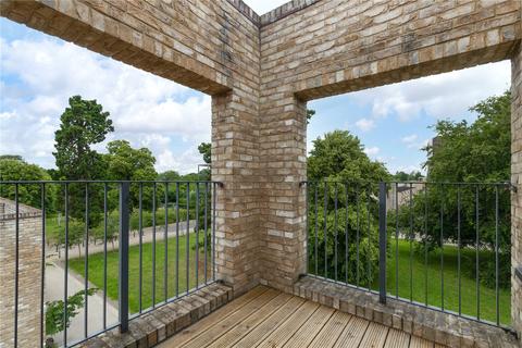 4 Aberdeen Square, Cambridge, CB2 8BZ