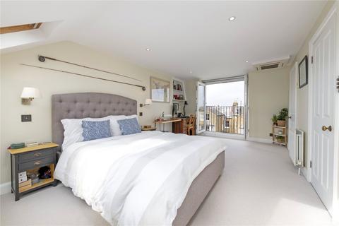 112 Alfriston Road, London, SW11 6NW