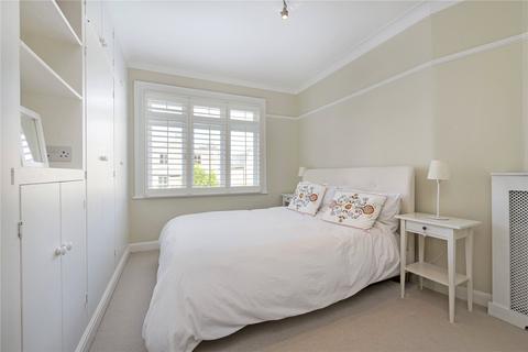 112 Alfriston Road, London, SW11 6NW