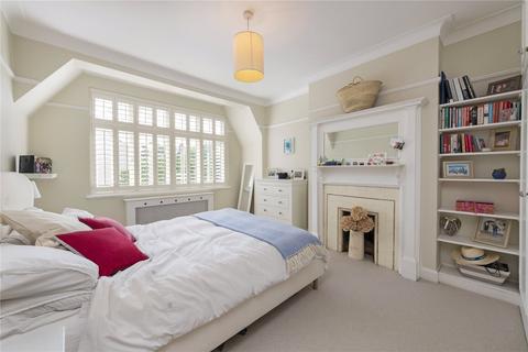 112 Alfriston Road, London, SW11 6NW