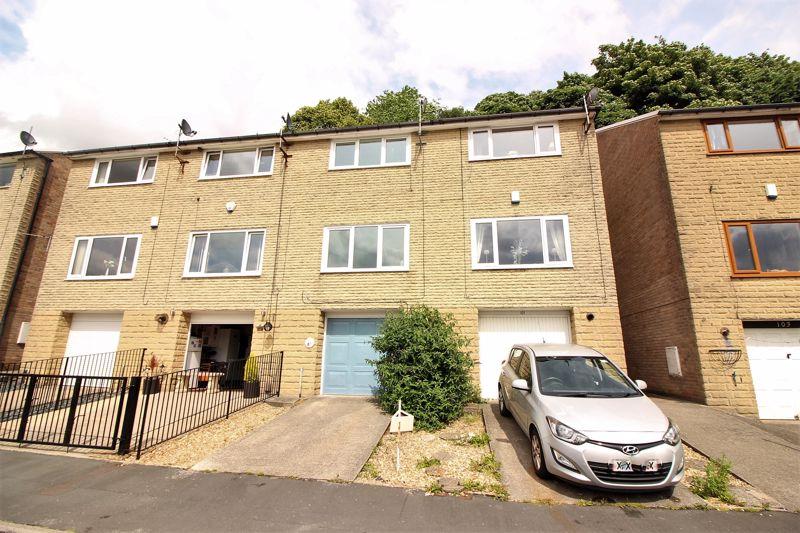 Keswick Close, Siddal, Halifax 2 bed townhouse £625 pcm (£144 pw)