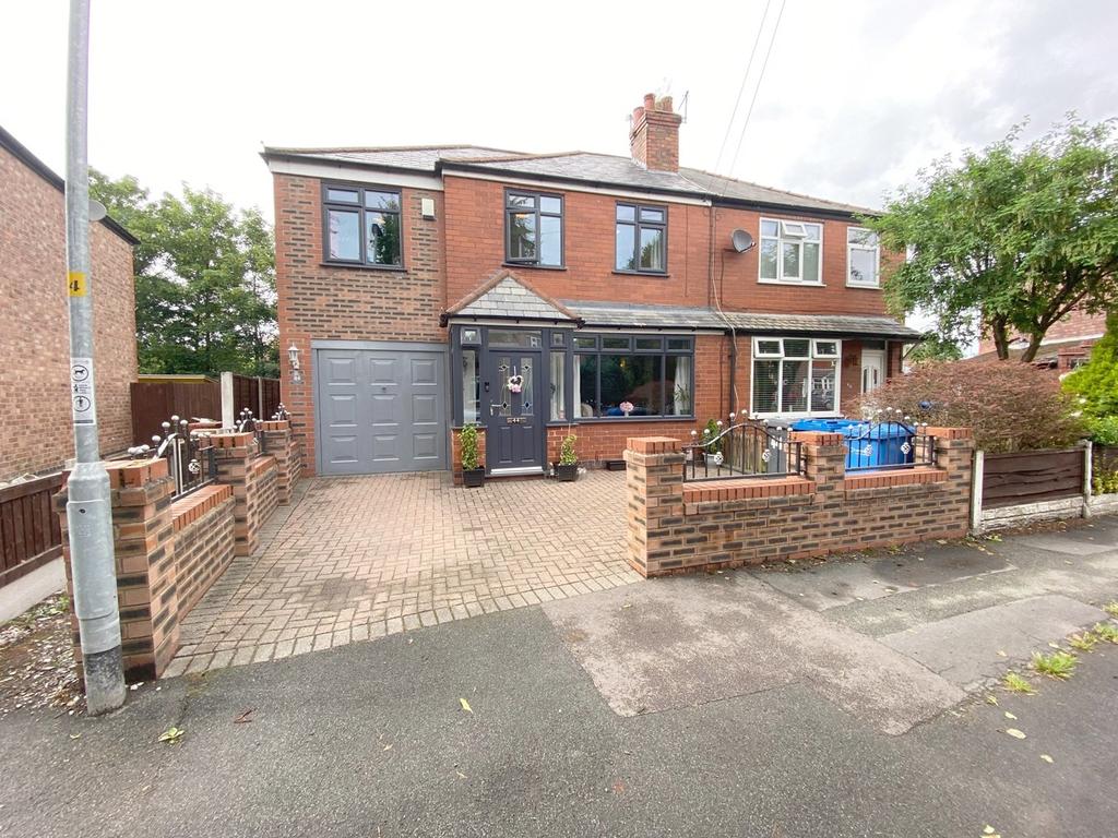 Oakland Street, Warrington, WA1 4 bed semidetached house £200,000