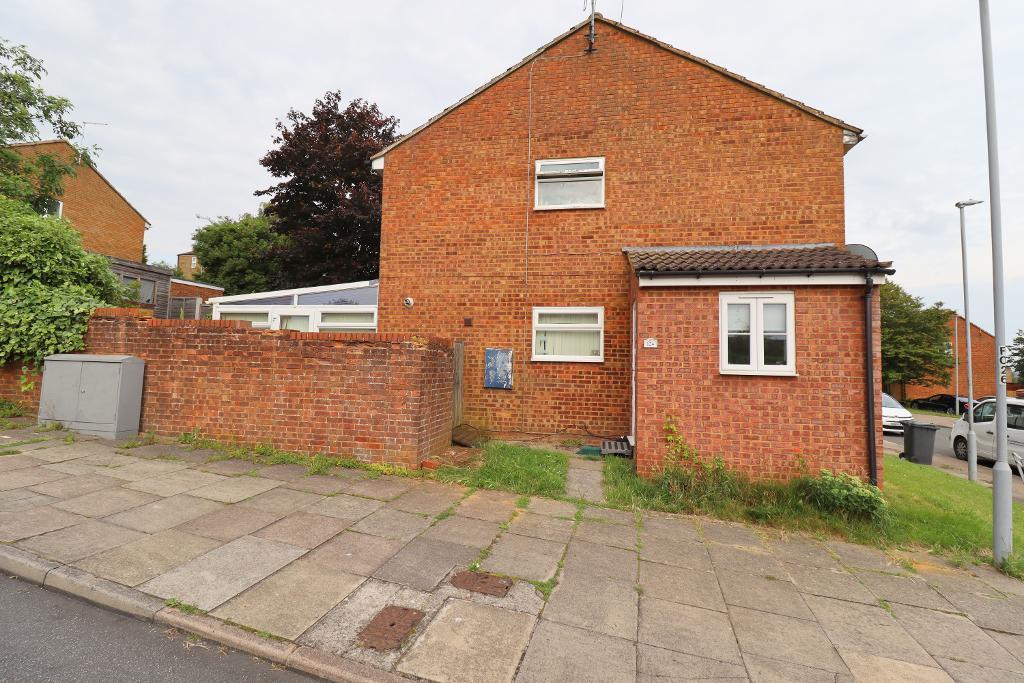 Brussels Way, Bramingham, Luton... 2 bed semidetached house £240,000