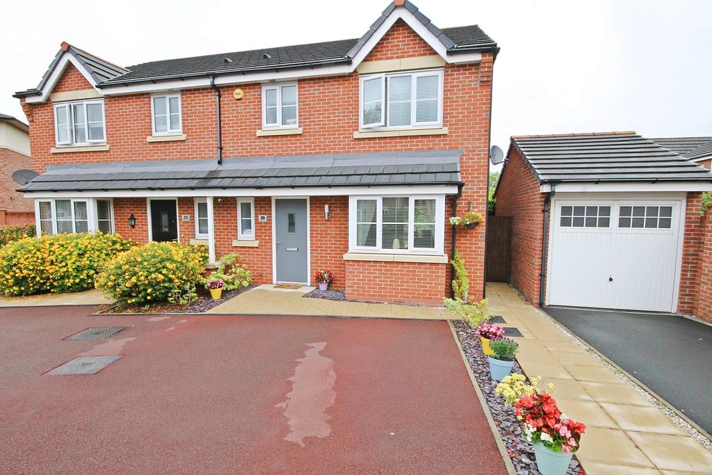 Wedgwood Drive, The Heath, Warrington, WA4 3 bed semidetached house