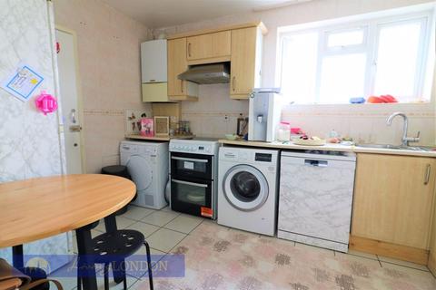 102 Mayfield Crescent, London, N9 7NJ