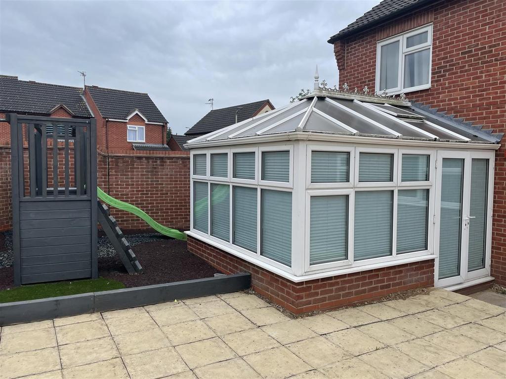Victoria Road, Whetstone, Leicester 4 bed property £1,200 pcm (£277 pw)