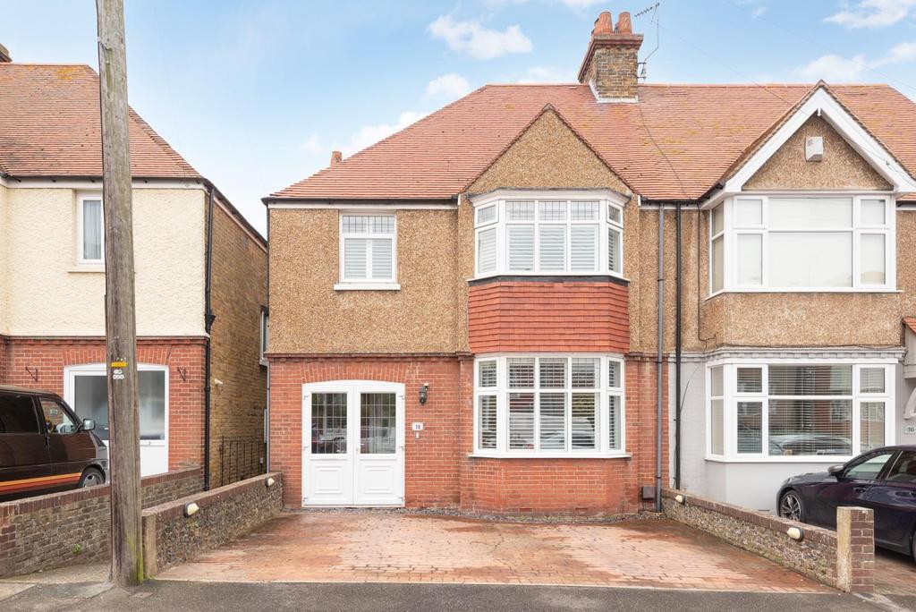 Wellesley Road, Margate 3 bed semidetached house £399,995