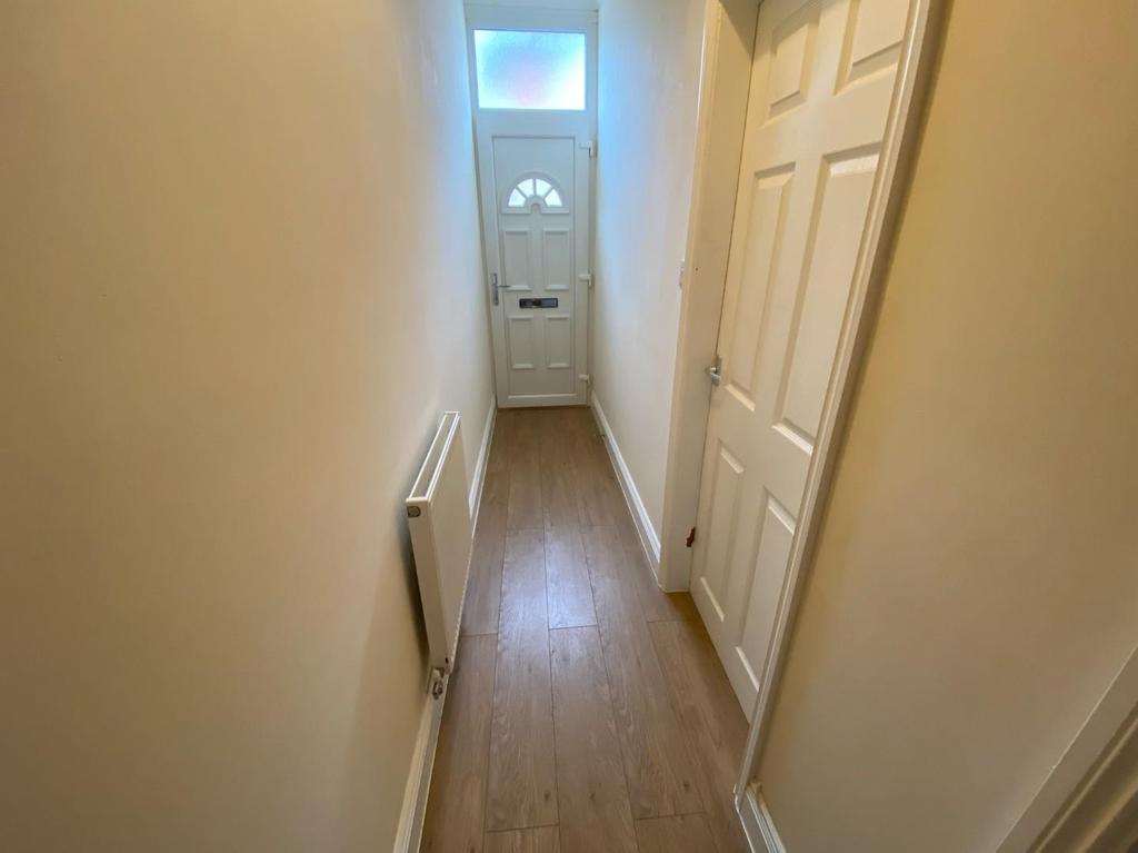 Beaumanor Road, Leicester 2 bed terraced house £700 pcm (£162 pw)