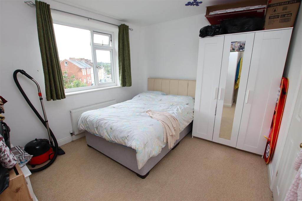 Bedroom 2.JPG
