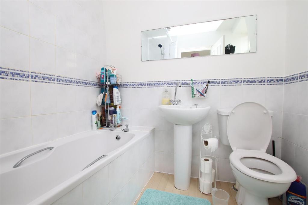 Bathroom.JPG