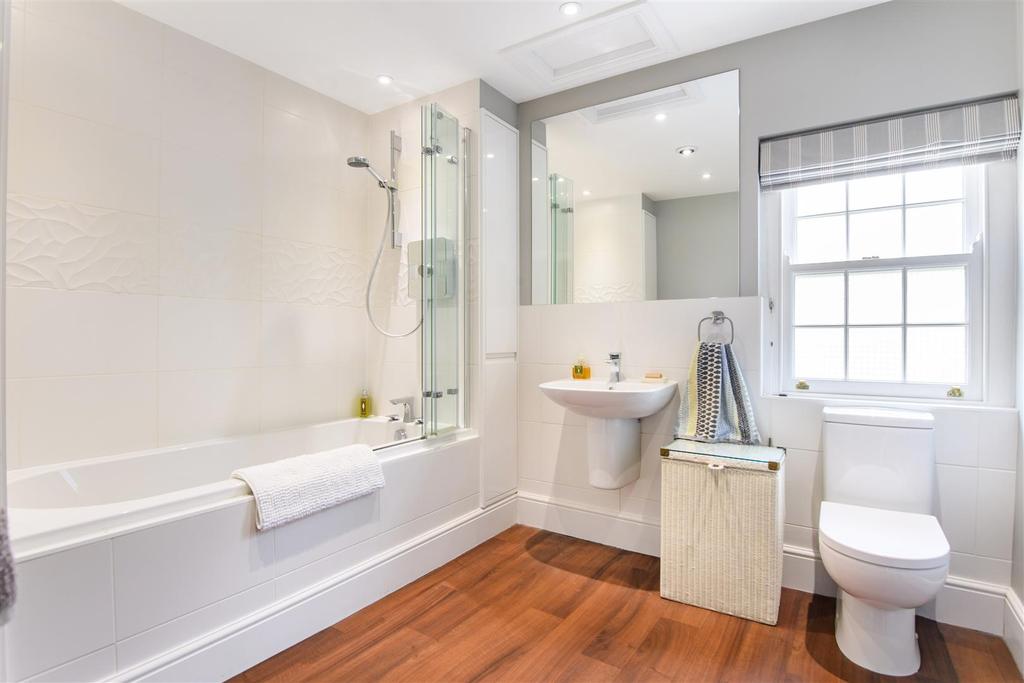 8471408-interior02.jpg